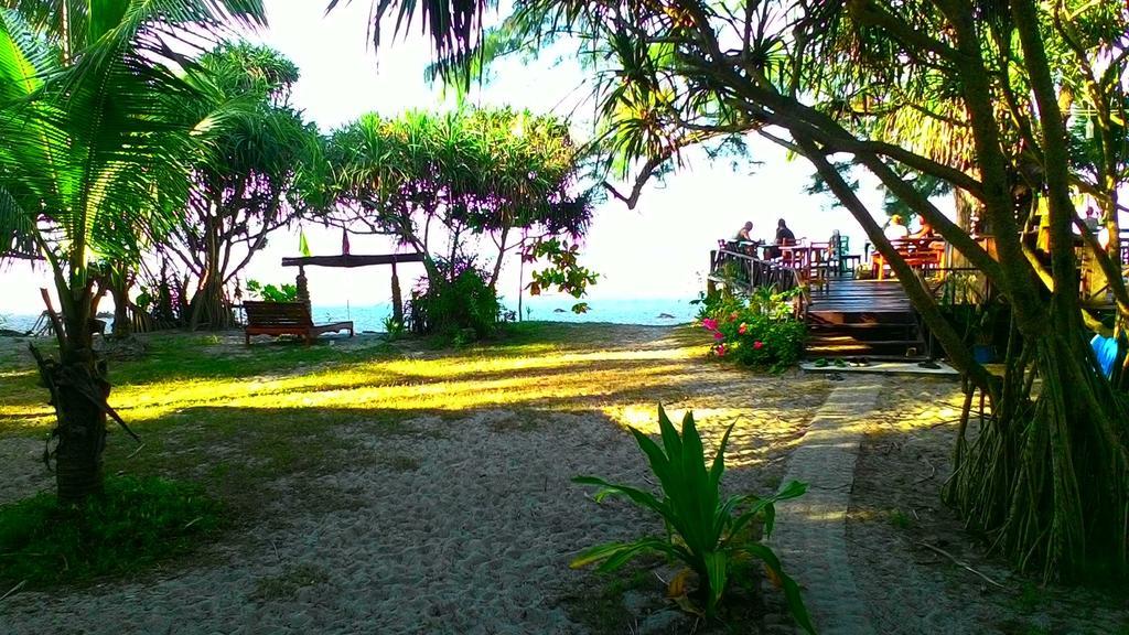 Hornbill Hut Hotel Koh Phayam Zewnętrze zdjęcie
